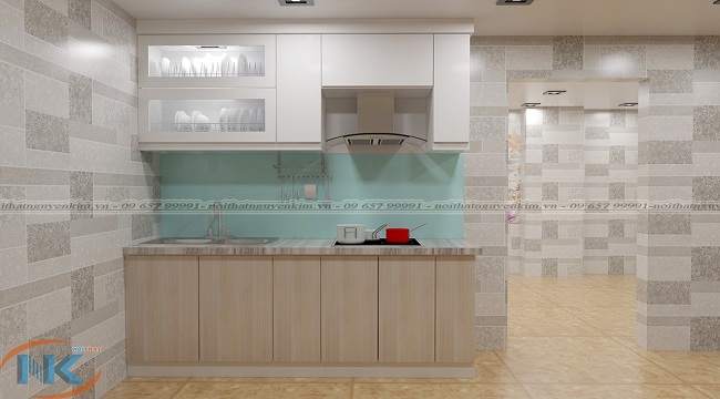 Tủ bếp chữ I kịch trần sử dụng màu trắng bóng gương cho tủ bếp trên và màu vân gỗ cho phần tủ bếp dưới